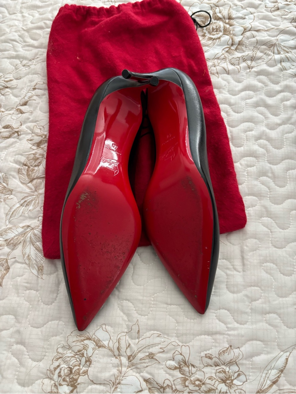 Christian Louboutin Black Patent Pointed-Toe Pumps with Red Sole - Picture 8 of 9